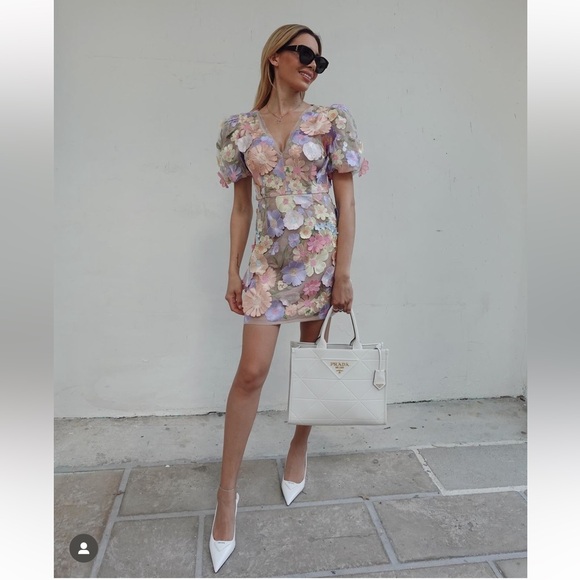 ELLIAT Anthea Dress in Multi, Size Small Revolve, Floral Dress, Wedding Guest - Picture 7 of 12